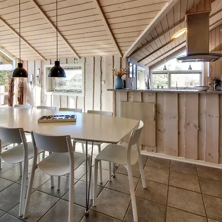 Svenny - 800m From The Sea In Western Jutland By Interhome Lakolk