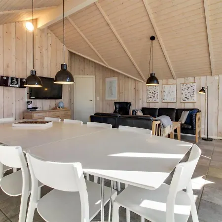 Holiday home Svenny - 800m From The Sea In Western Jutland By Interhome
