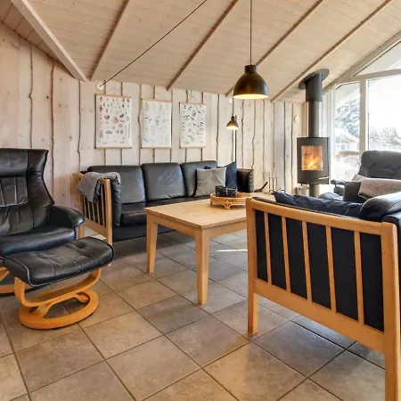 Svenny - 800m From The Sea In Western Jutland By Interhome Lakolk