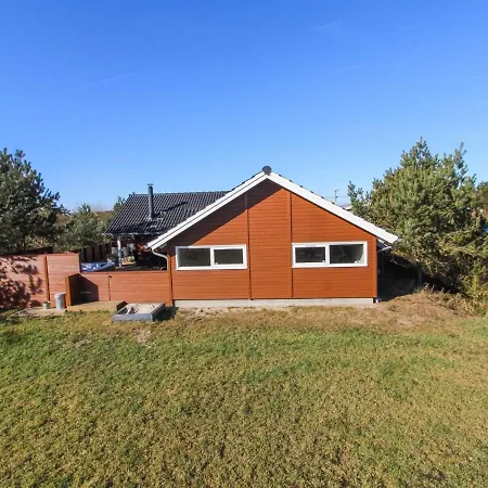 Holiday home Svenny - 800m From The Sea In Western Jutland By Interhome *