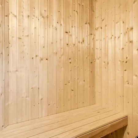 Svenny - 800m From The Sea By Interhome