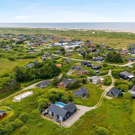 Svenny - 800m From The Sea By Interhome