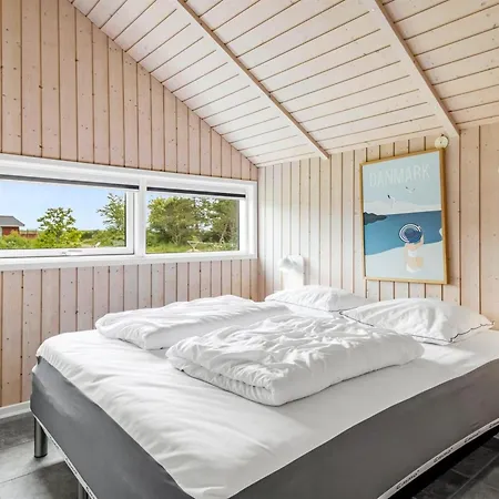 Svenny - 800m From The Sea By Interhome Lakolk