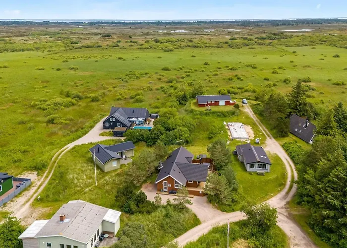 Ferienhaus Svenny - 800m From The Sea By Interhome Lakolk