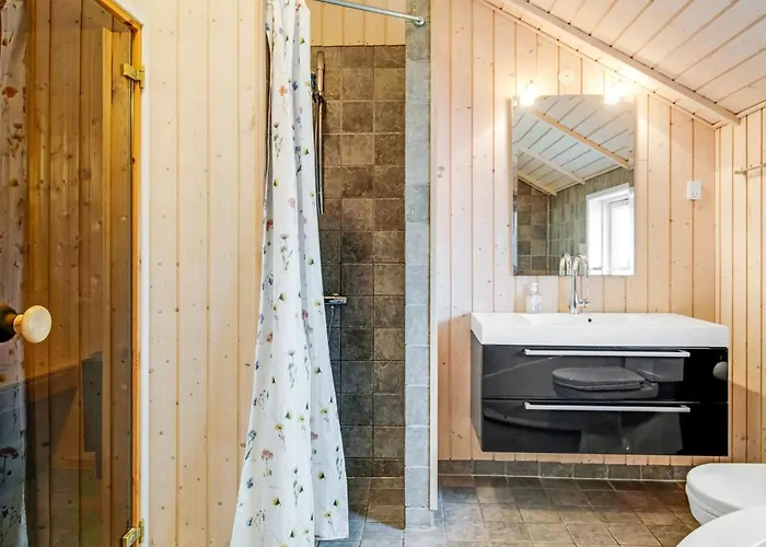 Svenny - 800m From The Sea By Interhome Ferienhaus *