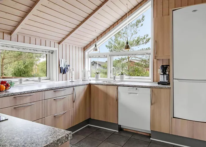 Feriehus Svenny - 800m From The Sea By Interhome