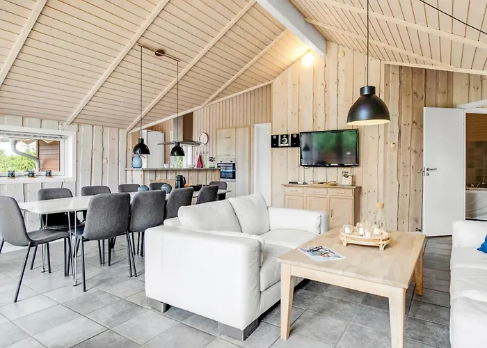 Svenny - 800m From The Sea By Interhome Feriehus *