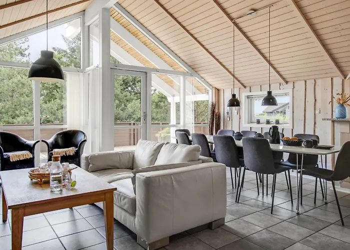 Feriehus Svenny - 800m From The Sea By Interhome *